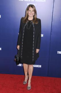 Lorraine Bracco feet photo thumbnail