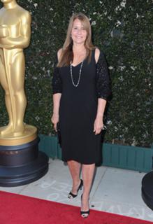 Lorraine Bracco feet photo thumbnail