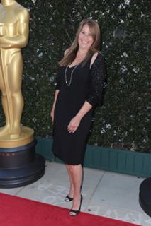 Lorraine Bracco feet photo thumbnail