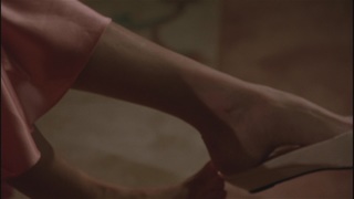 Lorraine Bracco feet photo thumbnail