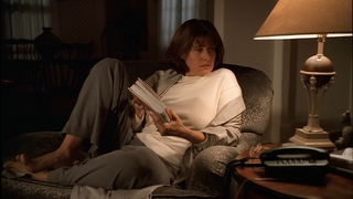 Lorraine Bracco feet photo thumbnail