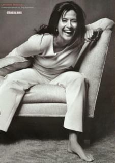 Lorraine Bracco feet photo thumbnail