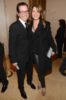 Lorraine Bracco feet photo thumbnail