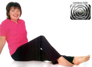 Lorraine Kelly feet photo thumbnail