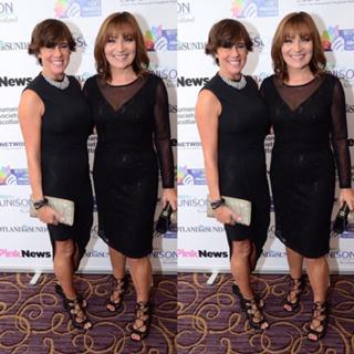 Lorraine Kelly feet photo thumbnail