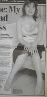 Lorraine Kelly feet photo thumbnail