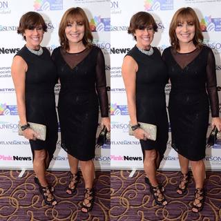 Lorraine Kelly feet photo thumbnail