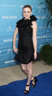 Lorraine Nicholson feet photo 11