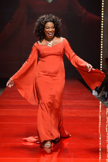 Lorraine Toussaint feet photo 3