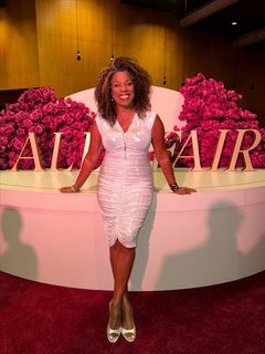 Lorraine Toussaint feet photo 5