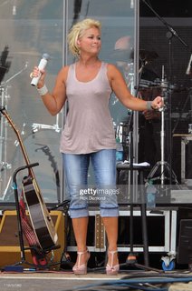 Lorrie Morgan feet photo 7