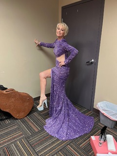 Lorrie Morgan feet photo 1