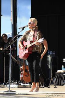 Lorrie Morgan feet photo 1