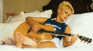 Lorrie Morgan feet photo 17
