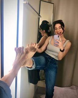 Loser Ana feet photo 6