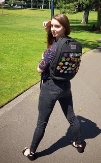 Loserfruit feet photo thumbnail
