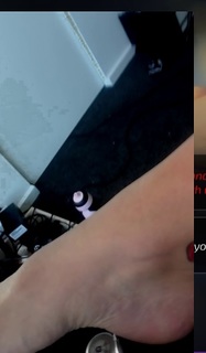 Loserfruit feet photo thumbnail