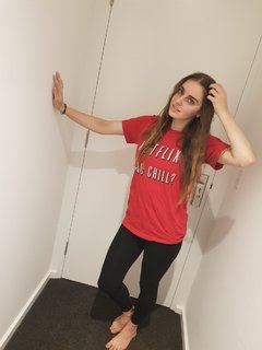 Loserfruit feet photo thumbnail