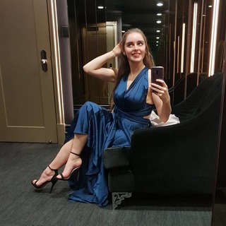 Loserfruit feet photo thumbnail