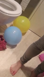 Loserfruit feet photo thumbnail