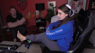 Loserfruit feet photo thumbnail