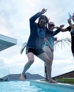 Loserfruit feet photo thumbnail