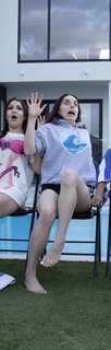 Loserfruit feet photo thumbnail