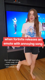 Loserfruit feet photo thumbnail