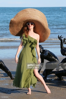 Lotte Verbeek feet photo 9