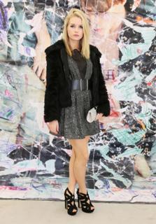 Lottie Moss feet photo thumbnail