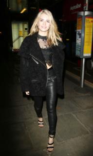 Lottie Moss feet photo thumbnail