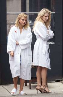 Lottie Moss feet photo thumbnail