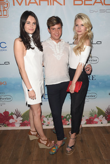 Lottie Moss feet photo thumbnail