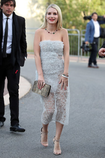 Lottie Moss feet photo thumbnail