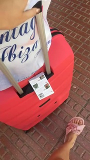 Lottie Moss feet photo thumbnail