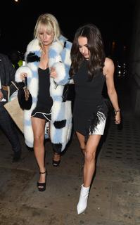 Lottie Moss feet photo thumbnail