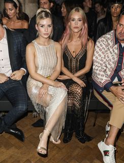 Lottie Moss feet photo thumbnail