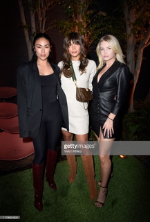 Lottie Moss feet photo thumbnail