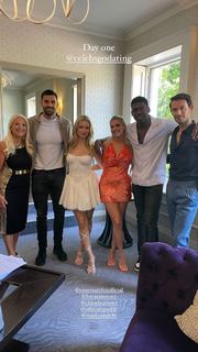 Lottie Moss feet photo thumbnail