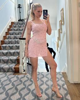 Lottie Moss feet photo thumbnail