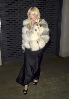 Lottie Moss feet photo thumbnail