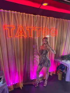 Lottie Moss feet photo thumbnail