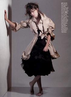 Lou Doillon feet photo 5