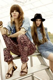 Lou Doillon feet photo 13