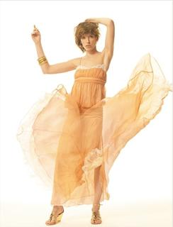 Lou Doillon feet photo 12