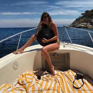 Lou Doillon feet photo 1