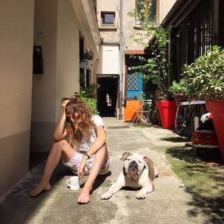 Lou Doillon feet photo 12