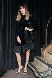 Lou Doillon feet photo 10