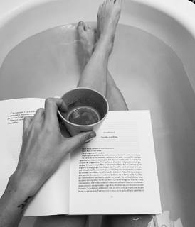 Lou Doillon feet photo 5
