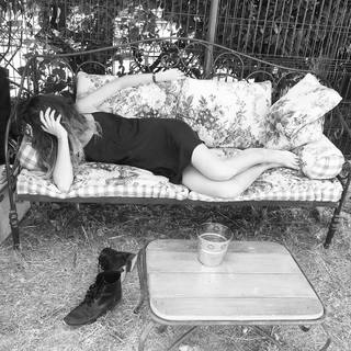 Lou Doillon feet photo 6